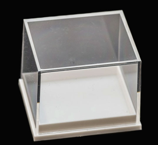 Ask, 41x35x32 mm. Vit botten